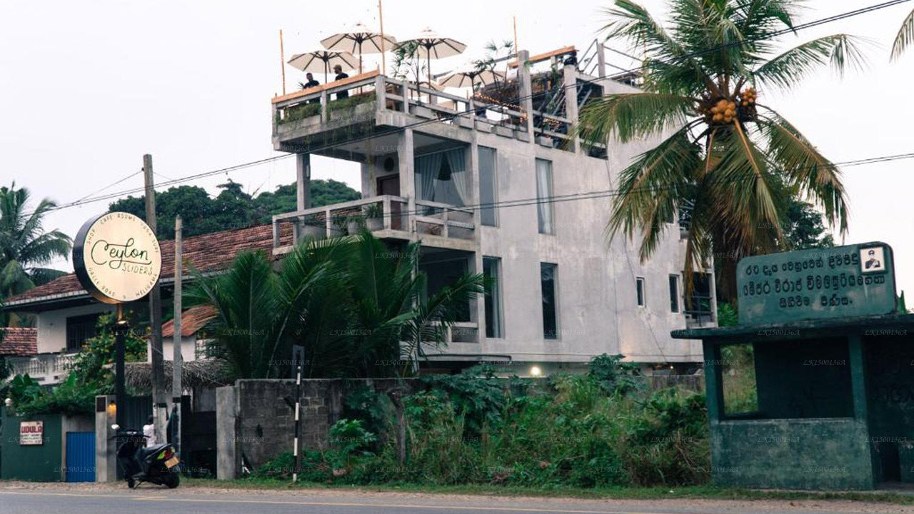 Ceylon Sliders, Weligama