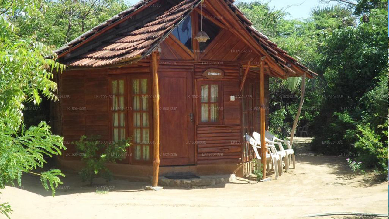 Kirinda Beach Resort, Yala