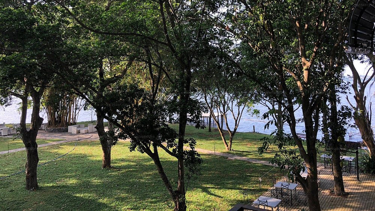 Thotupola Lakeside Resort, Piliyandala